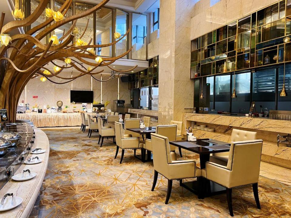 Menshine Gloria Plaza Hotel Santou Kültér fotó