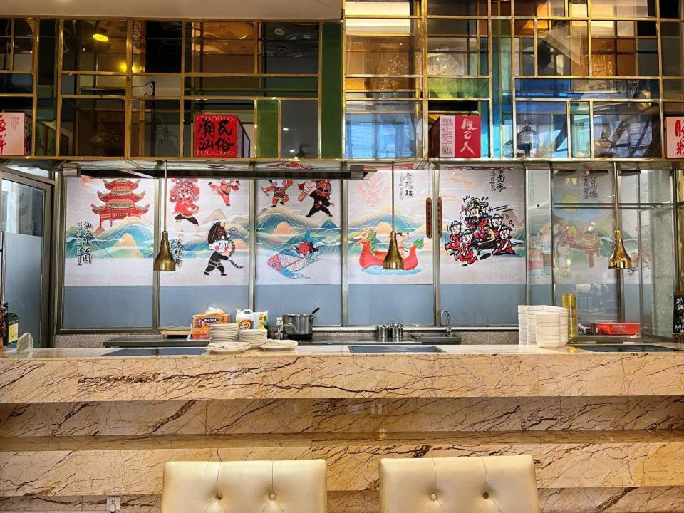Menshine Gloria Plaza Hotel Santou Kültér fotó