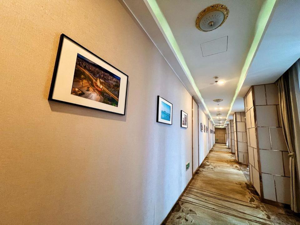 Menshine Gloria Plaza Hotel Santou Kültér fotó