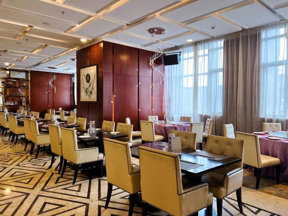 Menshine Gloria Plaza Hotel Santou Kültér fotó