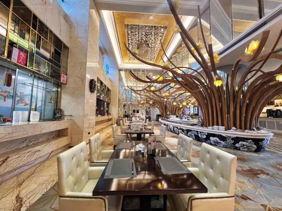 Menshine Gloria Plaza Hotel Santou Kültér fotó