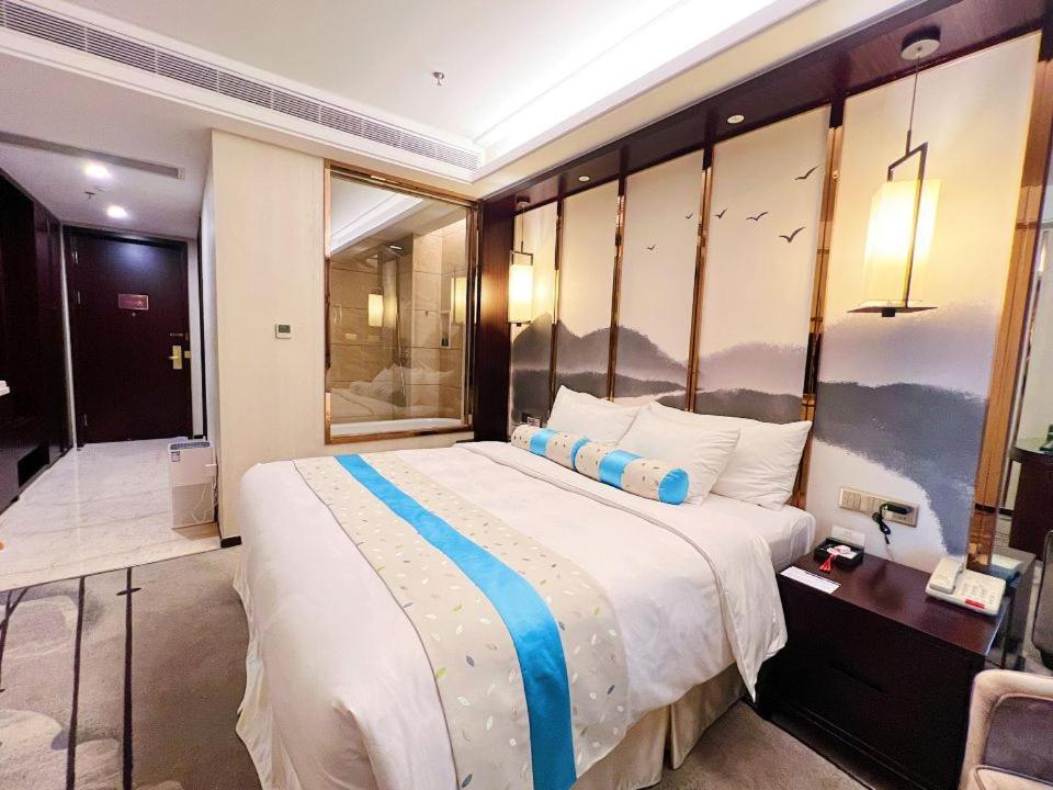 Menshine Gloria Plaza Hotel Santou Kültér fotó