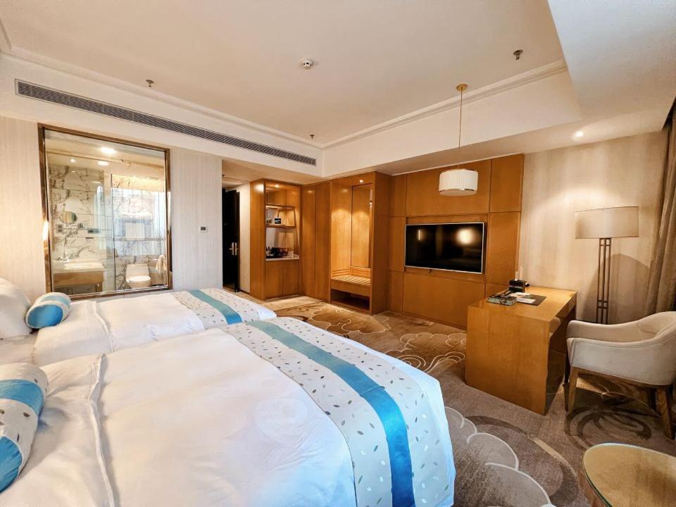 Menshine Gloria Plaza Hotel Santou Kültér fotó